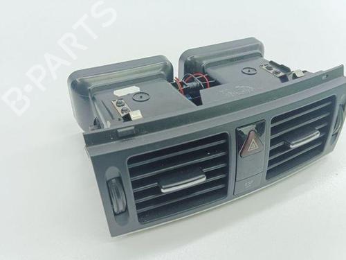 Air vent MERCEDES-BENZ C-CLASS (W204) C 200 CDI (204.007, 204.006) | BP28845536I21 