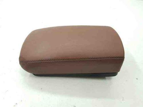 Used Armrest / Center console NISSAN QASHQAI II (J11, J11_) 1.5 dCi (110 hp) 28869114