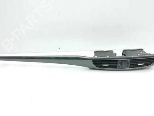 Used Air vent MAZDA 6 Saloon (GG) 2.0 DI (GG14) (143 hp) 28851258