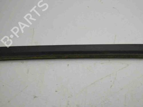 Dørliste TESLA MODEL S (5YJS) 60 | BP28900717C150 