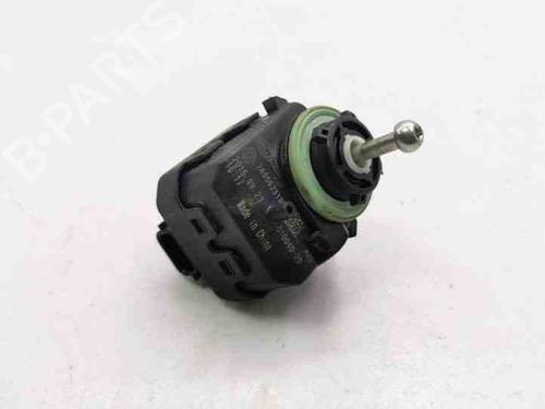 Used Headlight adjuster motor RENAULT KADJAR (HA_, HL_) 1.5 dCi 110 (HLA3) (110 hp) 28853312