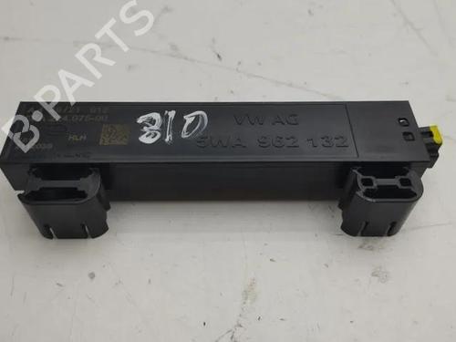 Module électronique SKODA OCTAVIA I (1U2) 2.0 (116 hp) 28862563