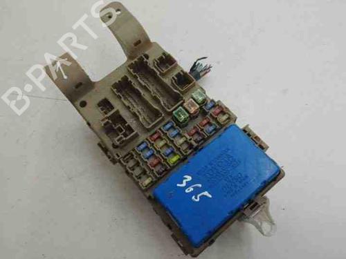 Sikringsdose TOYOTA COROLLA Verso (_E12_) 2.0 D-4D (CDE120_, CDE120R) (90 hp) 28845821