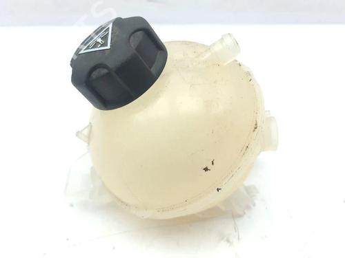 Used Expansion tank CITROËN C5 AIRCROSS (A_) 1.2 PureTech 130 (ARHNSJ) (131 hp) 28905385