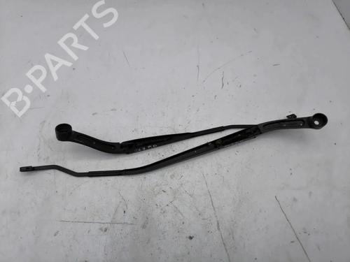 Used Front windshield wiper arm Front windshield wiper arm 33922454 33922454