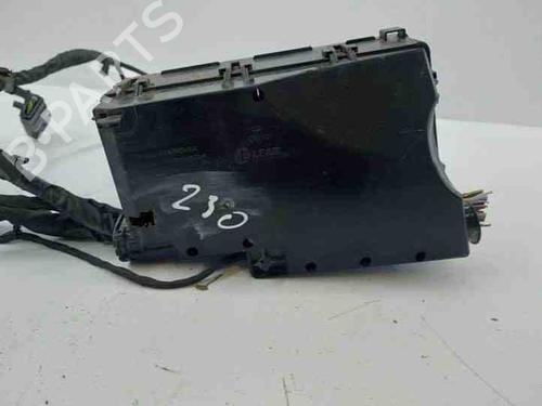 Fuse box VOLVO V40 Hatchback (525) D4 | BP28842904E1 