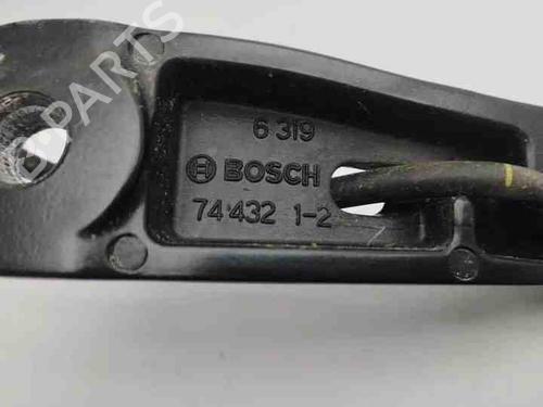 Front windshield wiper arm PEUGEOT 3008 II SUV (MC_, MR_, MJ_, M4_) 1.6 BlueHDi 120 | BP28863331C143