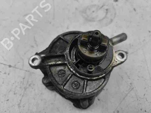 Used Vacuum pump MERCEDES-BENZ E-CLASS (W211) E 200 CDI (211.004) (102 hp) 28851330