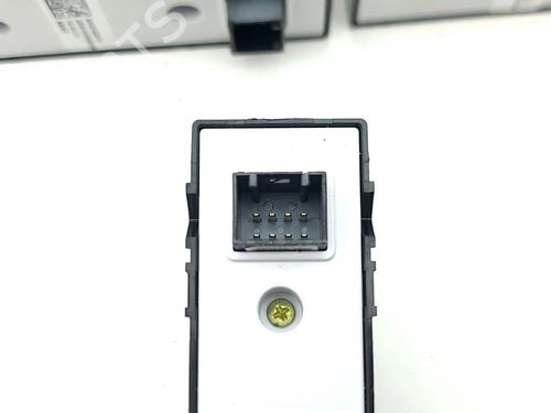 Left front window switch HYUNDAI i30 (PDE, PD, PDEN) 1.0 T-GDI | BP33865302I27 - Image 3