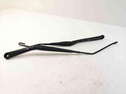 Used Front windshield wiper arm NISSAN JUKE (F15) 1.5 dCi (110 hp) 28867608