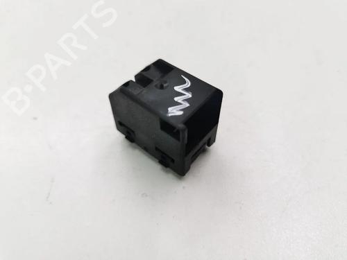 Right rear window switch VW PASSAT B5 Variant (3B5) 1.9 TDI | BP33252719I28 - Image 2