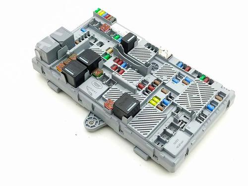 Fuse box LAND ROVER RANGE ROVER VELAR (L560) 2.0 D200 MHEV 4x4 | BP32677581E1 - Image 5