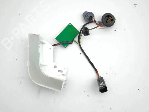 Frontlys deksel Frontlys deksel TOYOTA RAV 4 V (_A5_, _H5_) 2.5 Hybrid AWD (AXAH54) (178 hp) 36179729 36179729