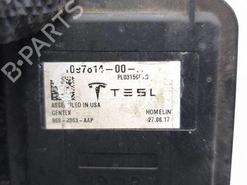 Control unit TESLA MODEL S (5YJS) 70D AWD | BP37798248M11 - Image 7