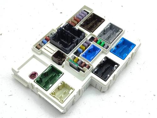 Used Fuse box Fuse box 28881101 28881101