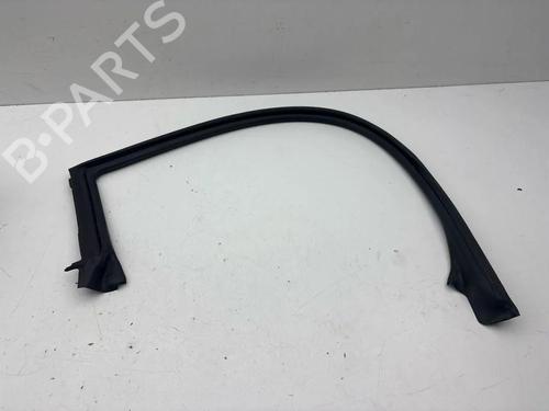 Used Rubber door seal TOYOTA GT 86 Coupe (ZN6_) 2.0 (ZN6AC_, ZN6BC_, ZN6K) (200 hp) 32157316