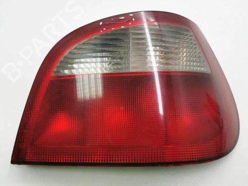 Used Right taillight RENAULT MEGANE I (BA0/1_) 1.6 16V (BA04, BA0B, BA11, BA1J, BA16, BA19, BA1K, BA1V,... (107 hp) 28903677