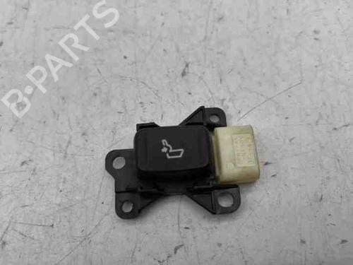 Used Switch TOYOTA C-HR (_X1_) 1.8 Hybrid (ZYX10_, ZYX11_) (98 hp) 28856618