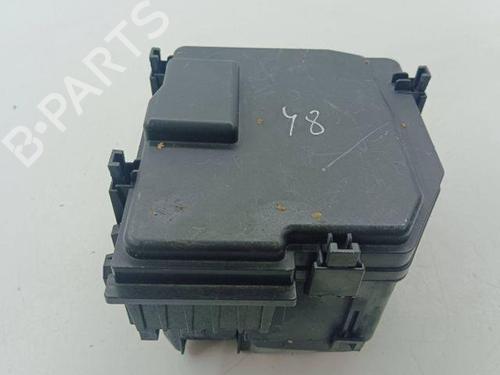 Sikringsdose HONDA CR-V II (RD_) 2.2 CTDi (RD9) (140 hp) 28841189