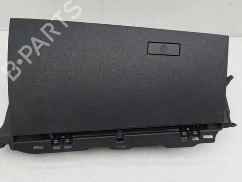 Used Glove box TOYOTA C-HR (_X1_) 1.8 Hybrid (ZYX10_, ZYX11_, ZYX10R, ZYX11R) (122 hp) 28864671