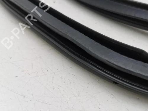 Rubber door seal OPEL INSIGNIA B Sports Tourer (Z18) 1.6 CDTi (35) | BP28865239C142 