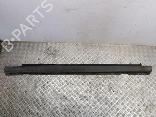 Used Right sideskirt Right sideskirt 38245765 38245765