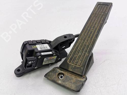 Used Pedal HYUNDAI ix35 (LM, EL, ELH) 1.7 CRDi (116 hp) 28876588