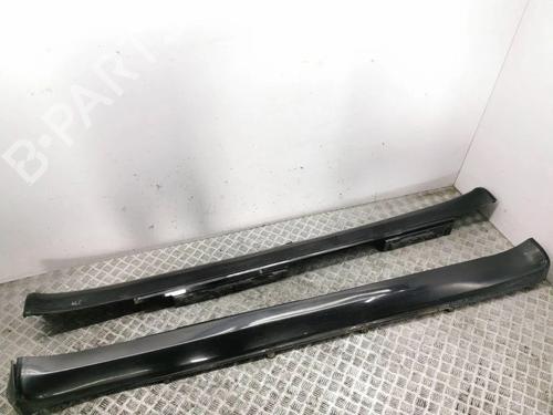 Venstre sidekjole Venstre sidekjole MASERATI QUATTROPORTE V 4.7 S (431 hp) 33864390 33864390