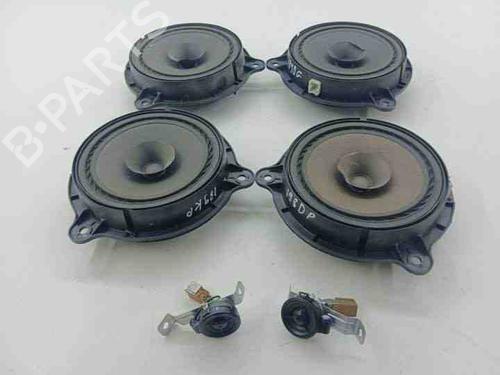 Used Electronic module NISSAN X-TRAIL II (T31) 2.0 dCi 4x4 (150 hp) 28842146