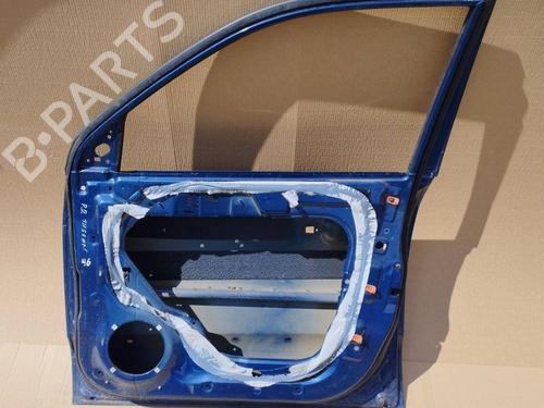 Right front door HYUNDAI TUCSON (JM) 2.0 CRDi All-wheel Drive | BP28884688C3 