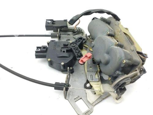 Rear left lock CHRYSLER VOYAGER IV (RG, RS) 2.8 CRD | BP28874618C100 