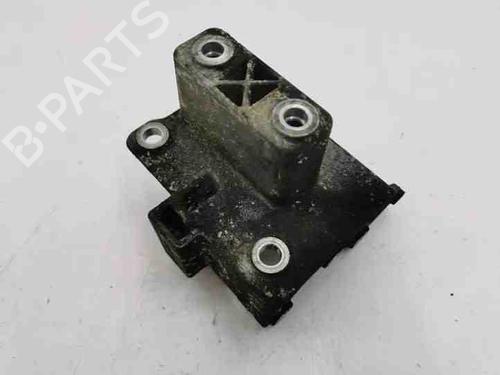 Used Support BENTLEY FLYING SPUR (4W_) 6.0 W12 (626 hp) 28859314