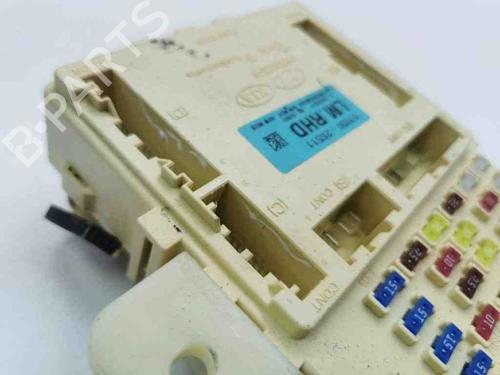 Fuse box HYUNDAI ix35 (LM, EL, ELH) 1.7 CRDi | BP28876578E1