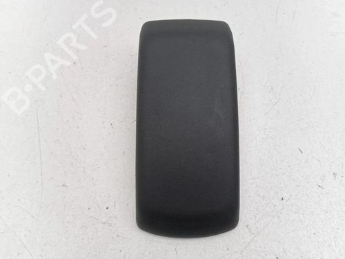 Used Armrest / Center console Armrest / Center console CITROËN C4 III (BA_, BB_, BC_) ë-C4 (BCZKXC, BZCKSC) (136 hp) 40209894 40209894