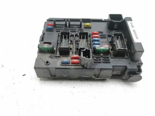 Fuse box PEUGEOT 307 Break (3E) 2.0 HDI 110 | BP28842980E1
