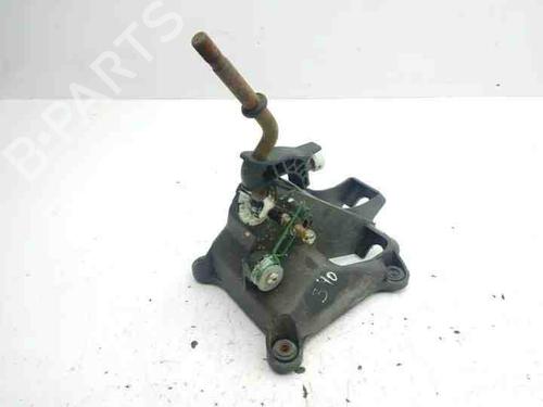 Used Steering wheel controls TOYOTA COROLLA Verso (_E12_) 2.0 D-4D (CDE120_, CDE120R) (90 hp) 28844918