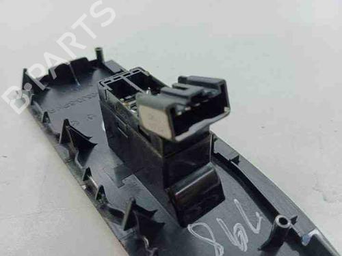 Right rear window switch SUZUKI GRAND VITARA II (JT, TE, TD) 1.9 DDiS All-wheel Drive (JT419, TD44, JB419WD, JB419XD,... | BP28842417I28 