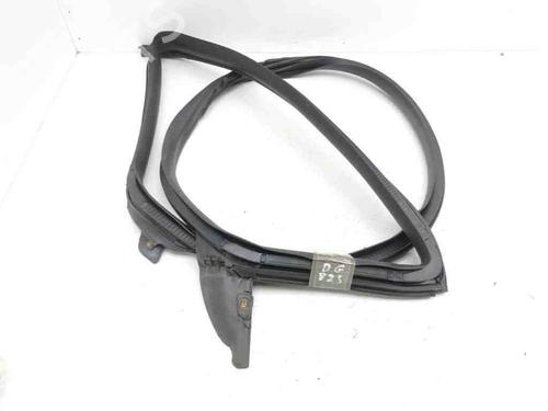 Türkonturgummi für TESLA MODEL 3 (5YJ3) EV (238 hp) 28901355