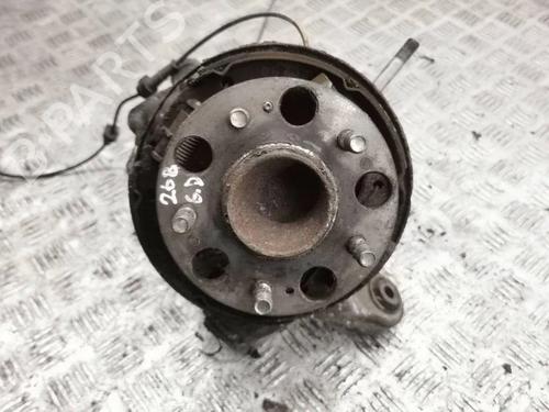 Used Right rear steering knuckle Right rear steering knuckle 36176418 36176418