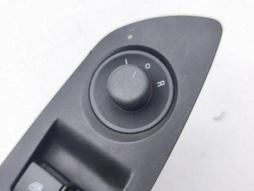 Right front window switch CHEVROLET TRAX 1.4 | BP40625665I26 - Image 5