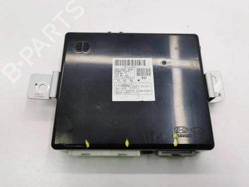Used Fuse box Fuse box 38501363 38501363