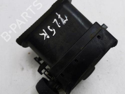 Used Air vent MERCEDES-BENZ A-CLASS (W168) A 170 CDI (168.008) (90 hp) 28857239