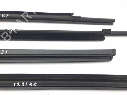 Rubber door seal PORSCHE CAYENNE (92A) 3.6 | BP28879712C142 