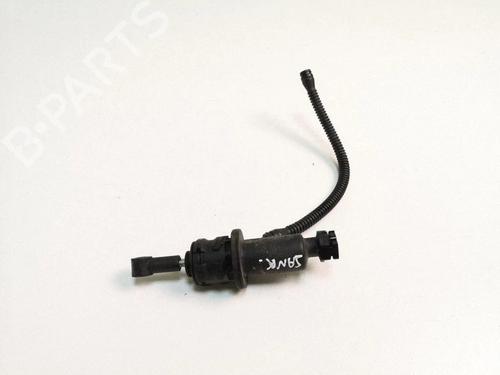 Used Clutch slave cylinder Clutch slave cylinder MERCEDES-BENZ A-CLASS (W169) A 180 CDI (169.007, 169.307) (109 hp) 40231008 40231008