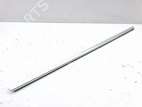 Used Door moulding trim Door moulding trim 37467773 37467773