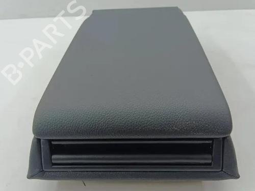 Used Armrest / Center console MERCEDES-BENZ C-CLASS (W204) C 200 CDI (204.007, 204.006) (136 hp) 28845561