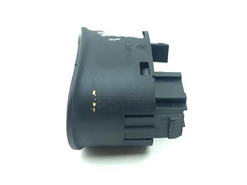 Switch BENTLEY CONTINENTAL FLYING SPUR (3W_) 6.0 | BP28883400I30 