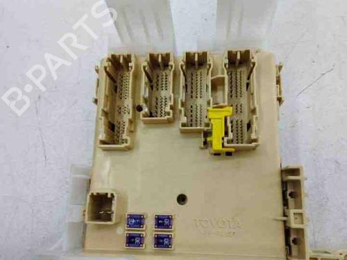 Fuse box TOYOTA RAV 4 IV (_A4_) 2.0 D (ALA40_, ALA40R) | BP28865691E1