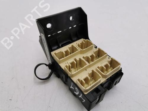 Used Fuse box Fuse box 33640539 33640539