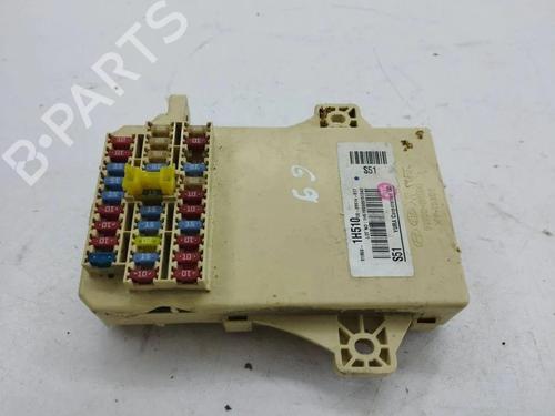 Used Fuse box Fuse box 28875161 28875161